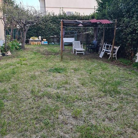 Accogliente Trilocale Al Mare Apartment Porto San Giorgio Exterior foto